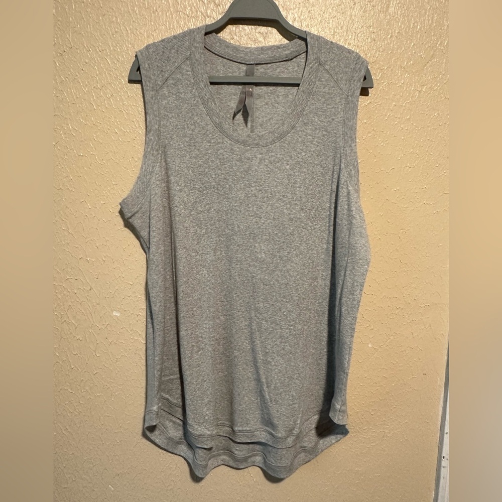 Melissa McCarthy Seven7 Women's Plus Gray Ribbed Muscle T-Shirt Size 2X